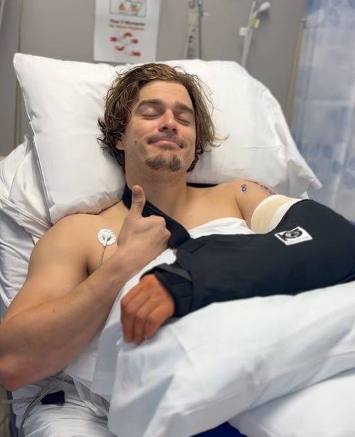 에르난데스가 수술을 마친 뒤 웃어 보이고 있다. 사진 | 에르난데스 개인 SNS