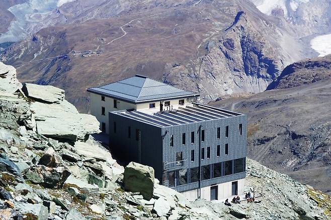해발 3260m의 회른리 산장. 마터호른 등반가들의 중요한 베이스캠프다. 장보영 제공