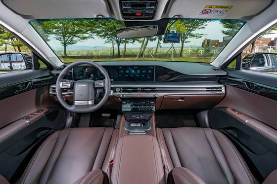 현대 그랜저 하이브리드 실내.