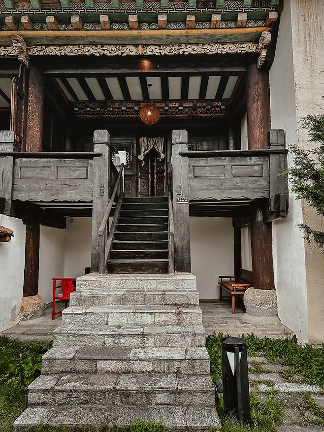 2층 구조의 농가를 고쳐서 만든 반얀트리 링하의 객실/ 사진=권효정 여행+ 기자