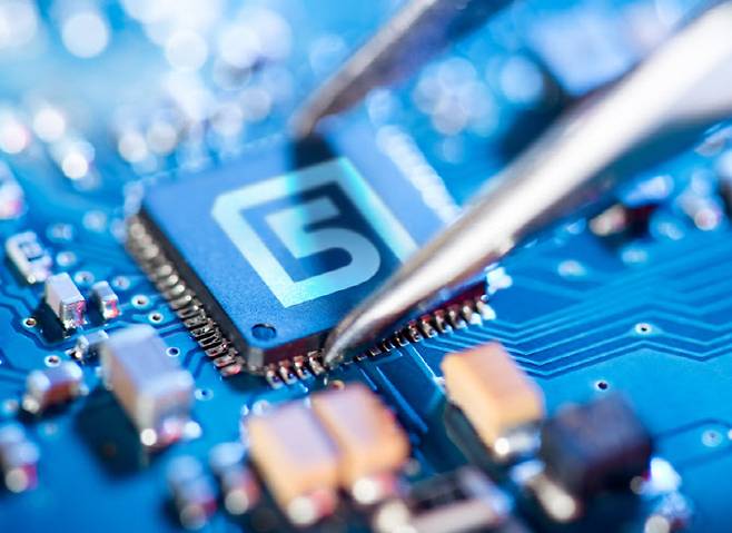 (사진=세미파이브)