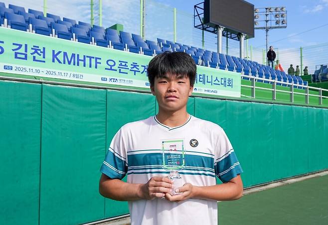 남자단식 18세부 우승 이장준(사진/김도원 기자)