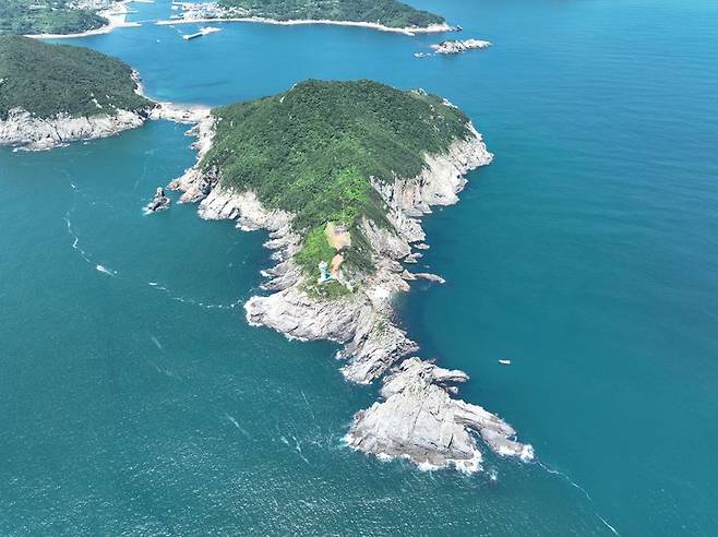 [서울=뉴시스] 여수 거문도 수월산 일원 전경 (사진=국가유산청 제공) 2025.09.16. photo@newsis.com *재판매 및 DB 금지