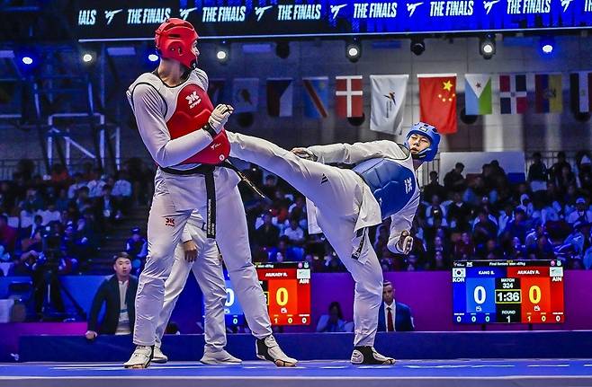 우시 세계선수권대회 남자 87㎏초과급 우승자 강상현(오른쪽)의 경기 모습. [세계태권도연맹 제공. 재판매 및 DB 금지]