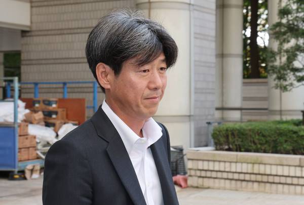 지난달 31일 대장동 개발 비리 의혹으로 재판에 넘겨진&nbsp;남욱&nbsp;변호사가 서울 서초구 중앙지법에서 열린 1심 선고공판에 출석하고 있다. [사진=연합뉴스]