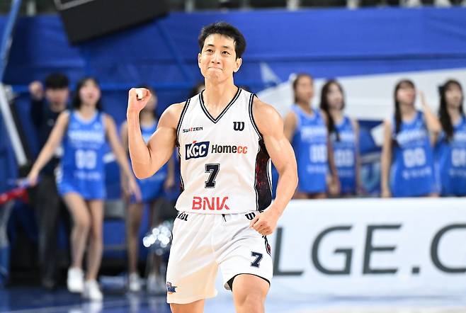 부산 KCC의 허훈. (KBL 제공)