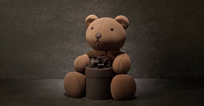 서울신라호텔이 크리스마스·연말 시즌 선보인 '더 조이풀 신라 베어' 케이크/사진=신라호텔