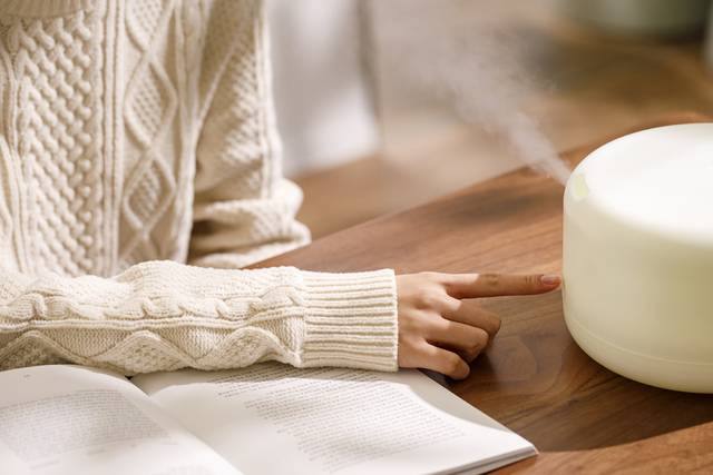 가습기는 하루 한번 물을 갈고 2~3일에 한 번은 중성 세제로 깨끗이 씻어서 사용해야 한다. 사진은 기사의 특정 사실과 관련 없음. 클립아트코리아