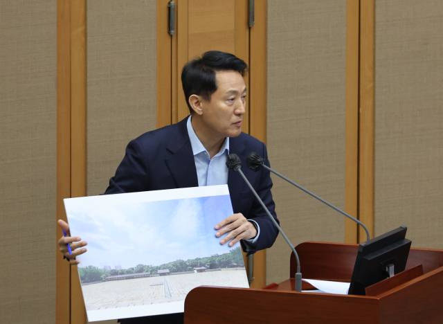 ▲오세훈 서울시장이 18일 서울 중구 서울시의회에서 열린 제333회 정례회 시정질문에 참석, 질의에 답하고 있다. ⓒ연합뉴스