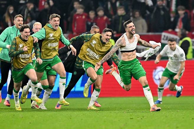 ▲ 2026 북중미 월드컵 유럽 예선 마지막 라운드가 치러졌다. 아일랜드는 헝가리에 극적인 승리를 거두며 2위로 플레이오프에 갔고 프랑스, 포르투갈 등은 본선 진출을 확정했다. ⓒ연합뉴스/EPA/AFP