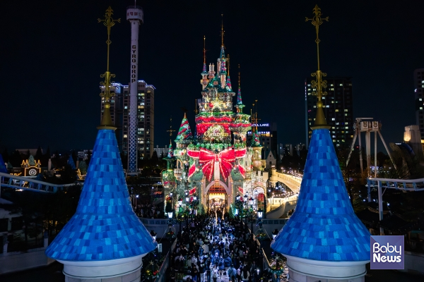 매직캐슬 미디어 맵핑 쇼. ⓒ롯데월드