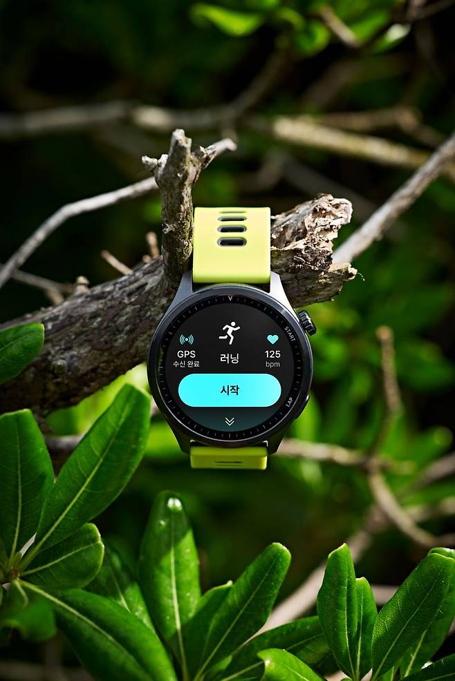 러닝워치 뉴런, 대한항공 면세점 입점.보이스캐디 제공