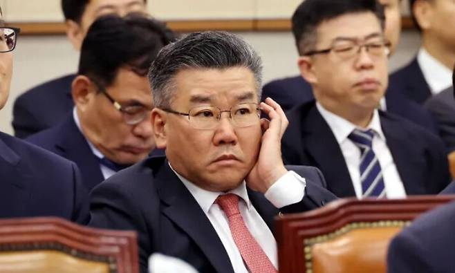 유병호 감사원 감사위원이 2023년 7월26일 오전 국회에서 열린 법사위 전체회의에서 의원 질의를 듣고 있다. 김경호 선임기자 jijae@hani.co.kr