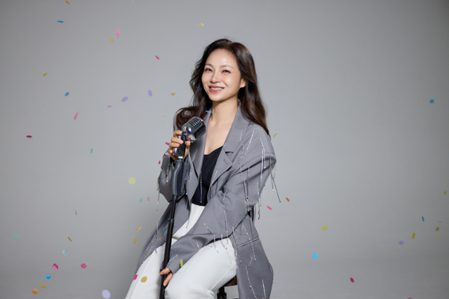 음악 활동 외에도 팬들에게 반가움을 자아낸 예능 출연 역시 올해 왁스의 활동에서 눈에 띄는 행보였다. 펀한엔터테인먼트 제공