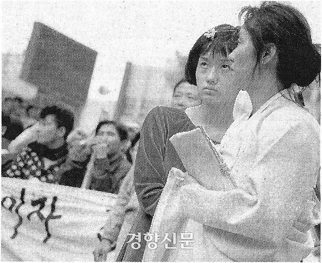 <저기 소리 없이 한 점 꽃잎이 지고>을 원작으로 만들어진 영화 <꽃잎>