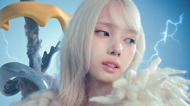 베이비돈크라이 ‘I DONT CARE’ 뮤직비디오 캡처