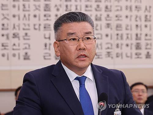 질의에 답하는 유병호 감사위원 (서울=연합뉴스) 박동주 기자 = 유병호 감사위원이 16일 서울 여의도 국회에서 열린 감사원 등에 대한 법제사법위원회 국정감사에서 의원 질의에 답하고 있다. 2025.10.16 pdj6635@yna.co.kr