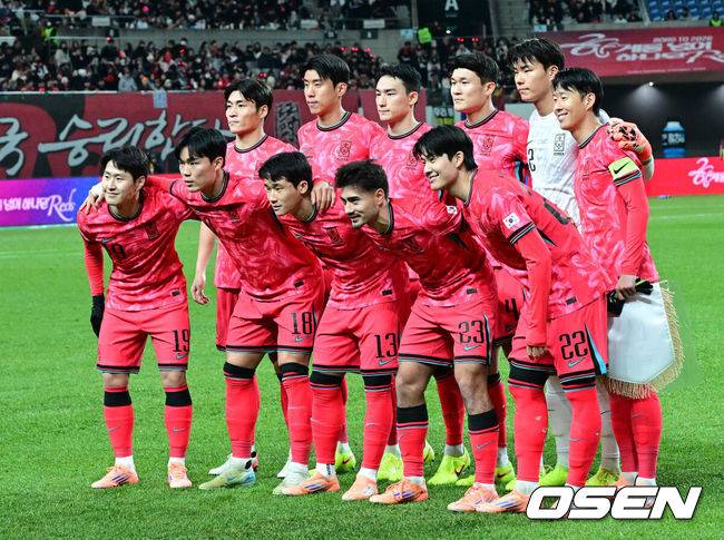 [OSEN=서울월드컵경기장, 지형준 기자] 홍명보 감독이 이끄는 한국 축구대표팀이 18일 오후 8시 서울월드컵경기장에서 열린 11월 A매치 두 번째 친선경기에서 