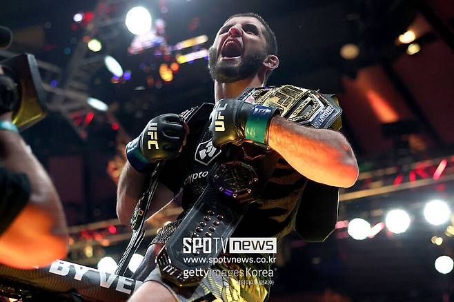 ▲ 웰터급 챔피언에 오른 이슬람 마카체프.