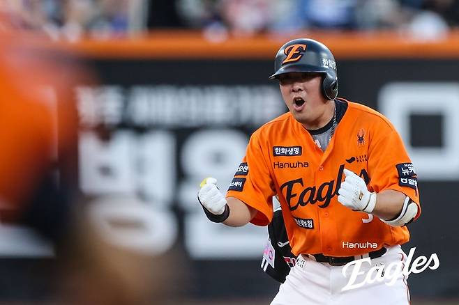 ▲ 키움 히어로즈가 19일 열린 2025 KBO 2차 드래프트에서 한화 이글스 베테랑 내야수 안치홍을 1라운드 1순위로 전격 지명했다. ⓒ 한화 이글스