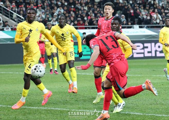 [B하인드★] 이태석 데뷔골 '슛돌이 강인 형! 어시 고마워~ 밥 쏠게요'