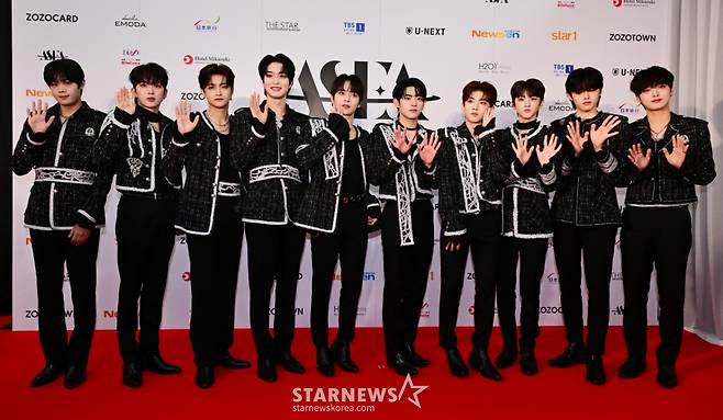 그룹 판타지보이즈가 10일 일본 요코하마 K-아레나에서 진행된 제1회 '아시아 스타 엔터테이너 어워즈 2024' 레드카펫행사에 참석해 포즈를 취하고 있다. /사진제공=ASEA조직위원회 2024.04.10 /사진=이동훈