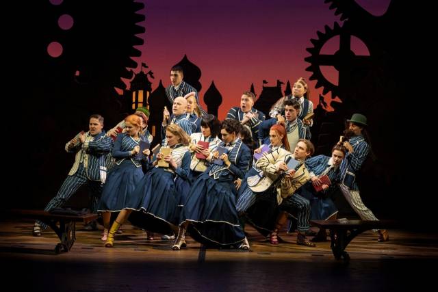 뮤지컬 ‘위키드’ 내한 공연 1막 중 'What is this feeling'(이 낯선 느낌)을 부르는 모습. 에스앤코 제공