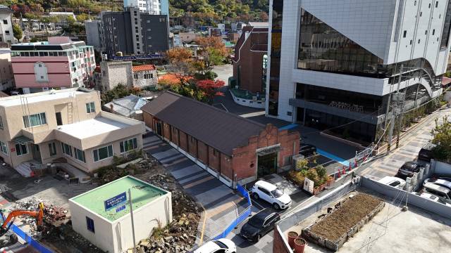 ‘목화당1944’ 전경. 이곳은 1944년 일제강점기에 준공된 건물로 2021년부터 진행된 양산 북부지구도시재생사업으로 마을카페로 재탄생했다./건축사사무소강나루/