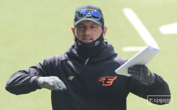 로사도 코치의 한화 시절(사진=더게이트 DB)