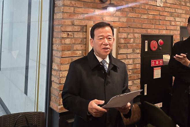 서유석 금융투자협회장이 지난 27일 오전 서울 여의도에서 제7대 금융투자협회장 선거 출마를 공식적으로 선언하고 있다./사진=송재민 makmin@