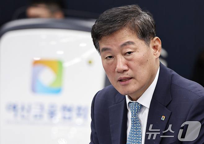 정완규 여신금융협회장이 20일 오전 서울 중구 여신금융협회에서 열린 금융위원장-여신전문금융업권 CEO 간담회에서 발언을 하고 있다. 2025.11.20/뉴스1 ⓒ News1 구윤성 기자