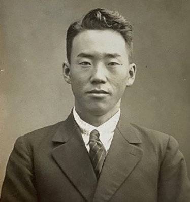 호주 최초의 한인 유학생으로 알려진 김호열은 1921년 호주 장로교 선교사들의 초청을 받아 멜버른대에서 공부했다. 사진은 그의 외국인등록증신청서와 사진. 푸른숲 제공