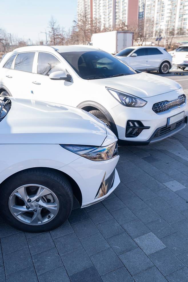 텔레그램으로 자동차 고의사고 공모자를 모집해 보험사기를 벌인 일당 182명이 적발됐다. 게티이미지뱅크