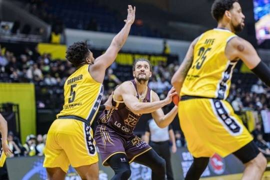 LG의 아셈 마레이(가운데) / 사진=EASL 제공. 연합뉴스