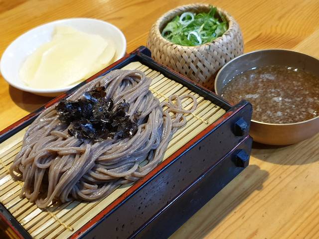 서울 서소문로 유림면의 메밀소바.