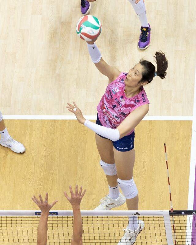 이탈리아에서 활약 중인 중국 스타 주팅./이모코 코넬리아노 SNS