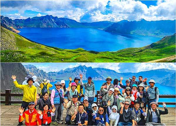 서파 파노라마. 서파는 천지를 가장 넓게 조망하는 곳이다. 무대의 커튼을 열듯 안개는 스르륵 사라지고, 그림물감처럼 시퍼런 호수와 천지를 호위하는 16봉우리가