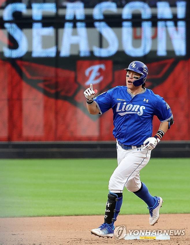 2018년 롯데를 떠났던 포수 강민호 [연합뉴스 자료사진]