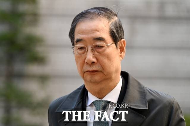 내란 사건을 수사하는 조은석 특별검사팀이 21일 오전 11시 한덕수 전 국무총리를 헌법재판소 임명 관련 직무유기 등 혐의 피의자로 불러 조사 중이다. /서예원 기자