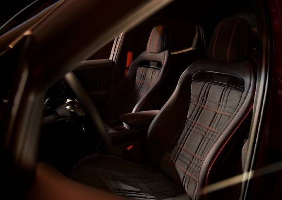 제네시스 'GV60 마그마' 인테리어. [사진=현대자동차]