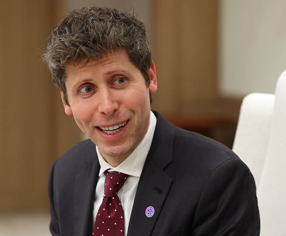 오픈AI 샘 올트먼 대표가 지난달 1일 용산 대통령실에서 이재명 대통령 접견 중 발언하고 있다. 연합뉴스