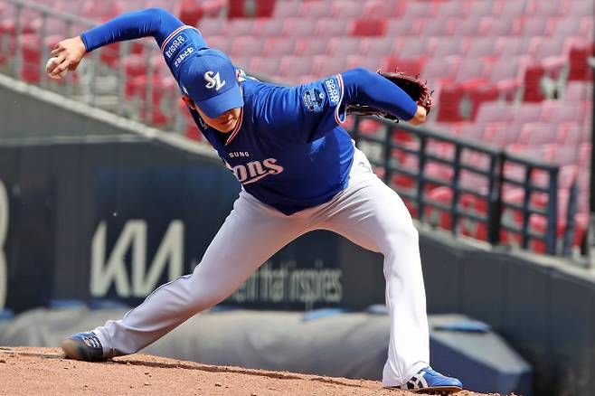 지난달 5명을 방출한 삼성 라이온즈가 7명의 선수를 추가 방출했다. 사진은 삼성에서 활약한 김대우. /사진=뉴스1