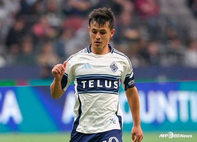 밴쿠버 소속으로 뒤고 있는 쿠에바스. /AFPBBNews=뉴스1