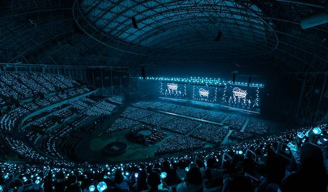 플레이브는 이번 앙코르 콘서트를 전석 매진시켰다. 소속사에 따르면 최고 트래픽은 53만까지 치솟았다. 블래스트 제공