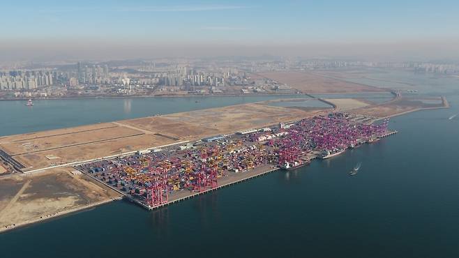 ▲&nbsp;인천신항 배후단지 전경./인천일보DB