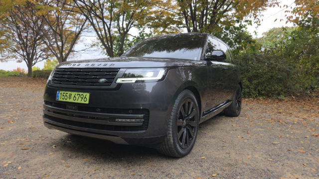 랜드로버 레인지로버 플러그인하이브리드(PHEV). 장우진 기자