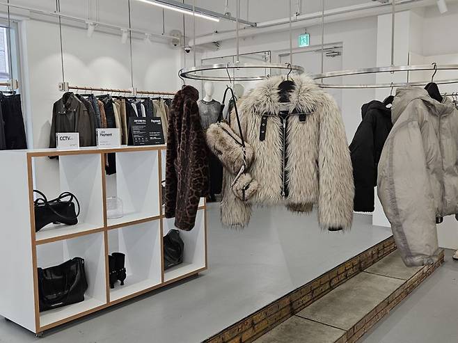 서울 용산구 한남동 모자이크 한남의 마뗑킴 매장. 사진=이정화 기자