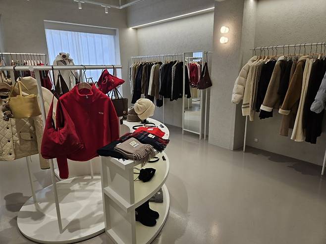 서울 용산구 한남동 모자이크 한남 내 매장. 사진=이정화 기자