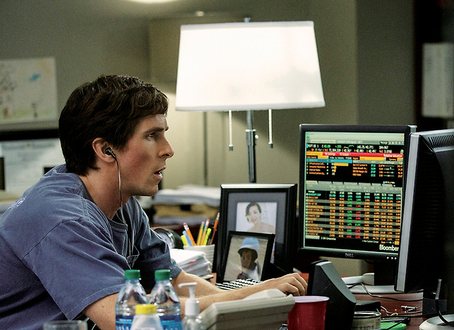 영화 ‘빅쇼트’에서 마이클 버리의 역할을 맡은 크리스천 베일. [롯데엔터테인먼트]