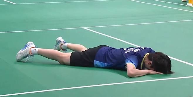 ▲ 중국에서는 전국체전 여자 단식 결승에서 왕즈이가 디펜딩 챔피언 천위페이를 상대로 2-1 역전승을 거두며 세력 이동을 예고했다. 천위페이의 3번째 금메달 도전이 무너지면서 중국은 이제 안세영을 막기 위한 카드로 왕즈이를 내세우고 있다. ⓒ 소후닷컴